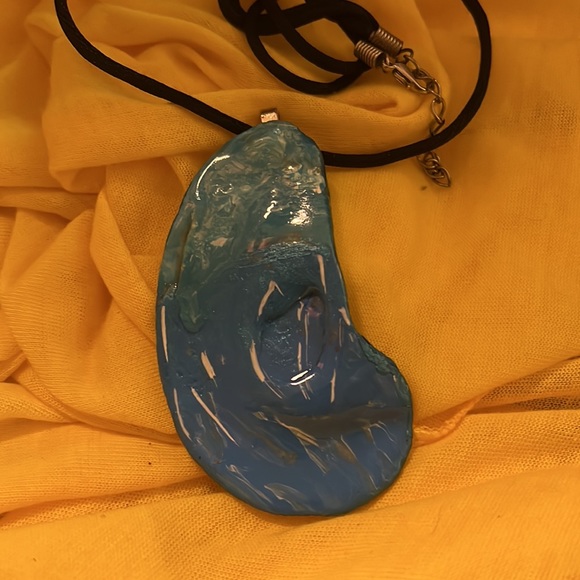 Beach Seashell Hand Designed One of a Kind Handmade Necklace - Picture 15 of 16